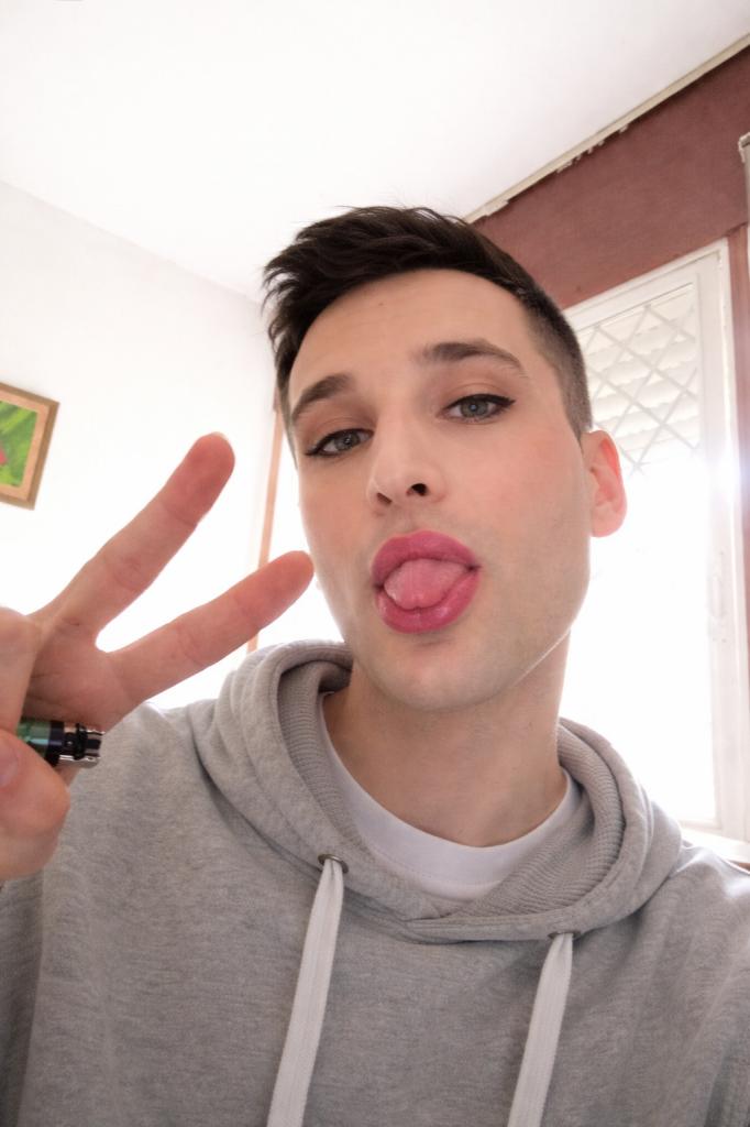 613035364: Travesti en La Coruña