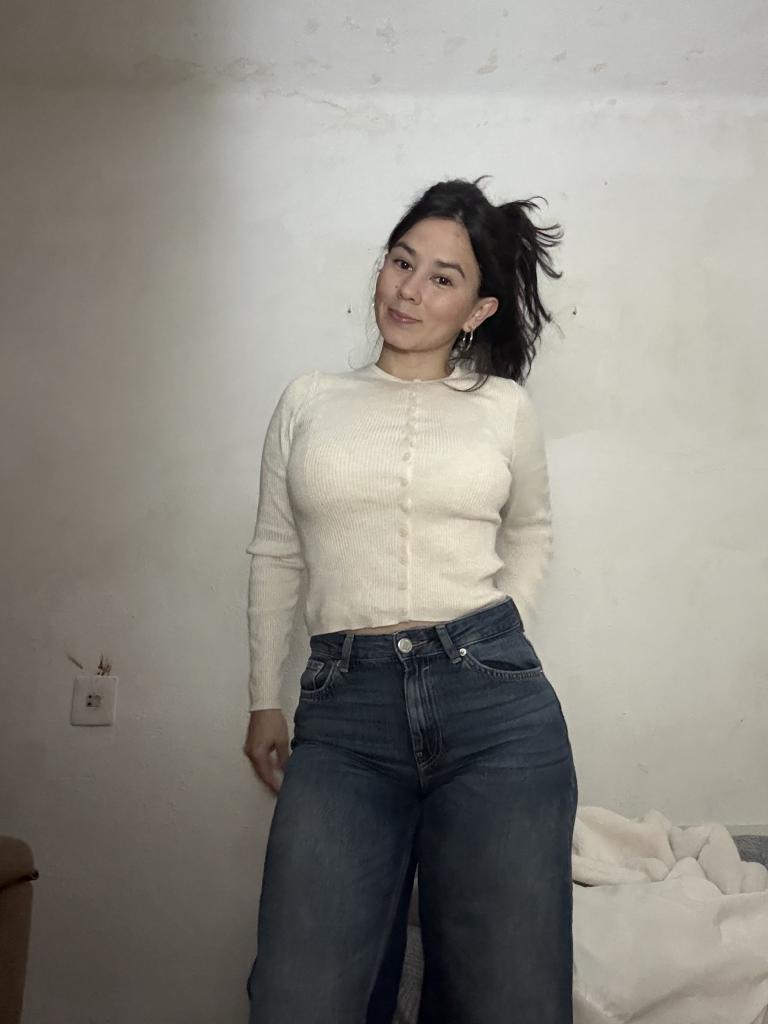 670318397: Chica busca chico en Valencia