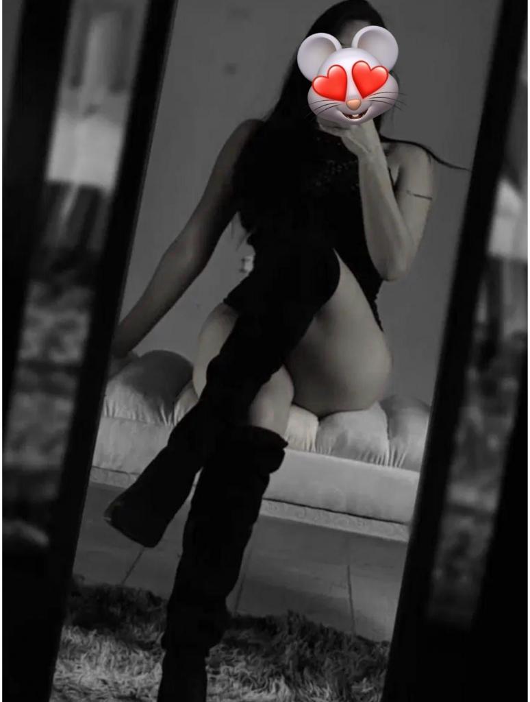 Chica busca chico en Cádiz: 