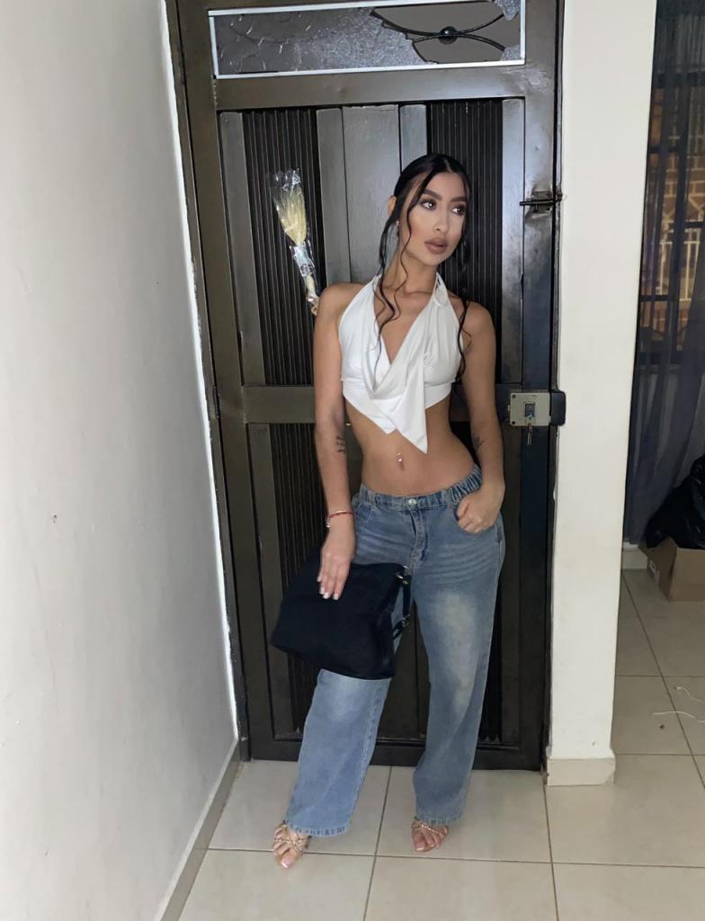 632399247: Chica busca chico en Murcia