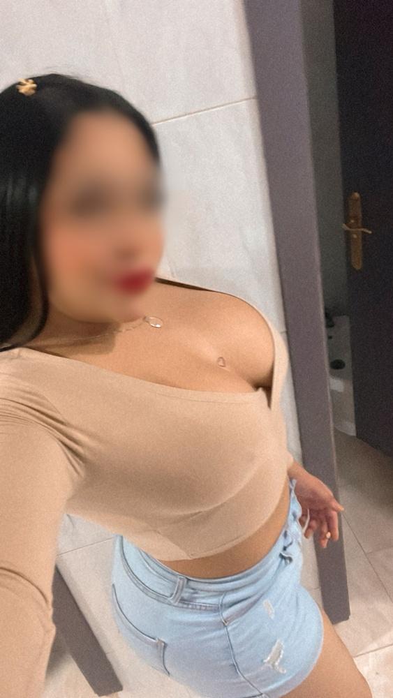 Chica busca chico en Cádiz: 