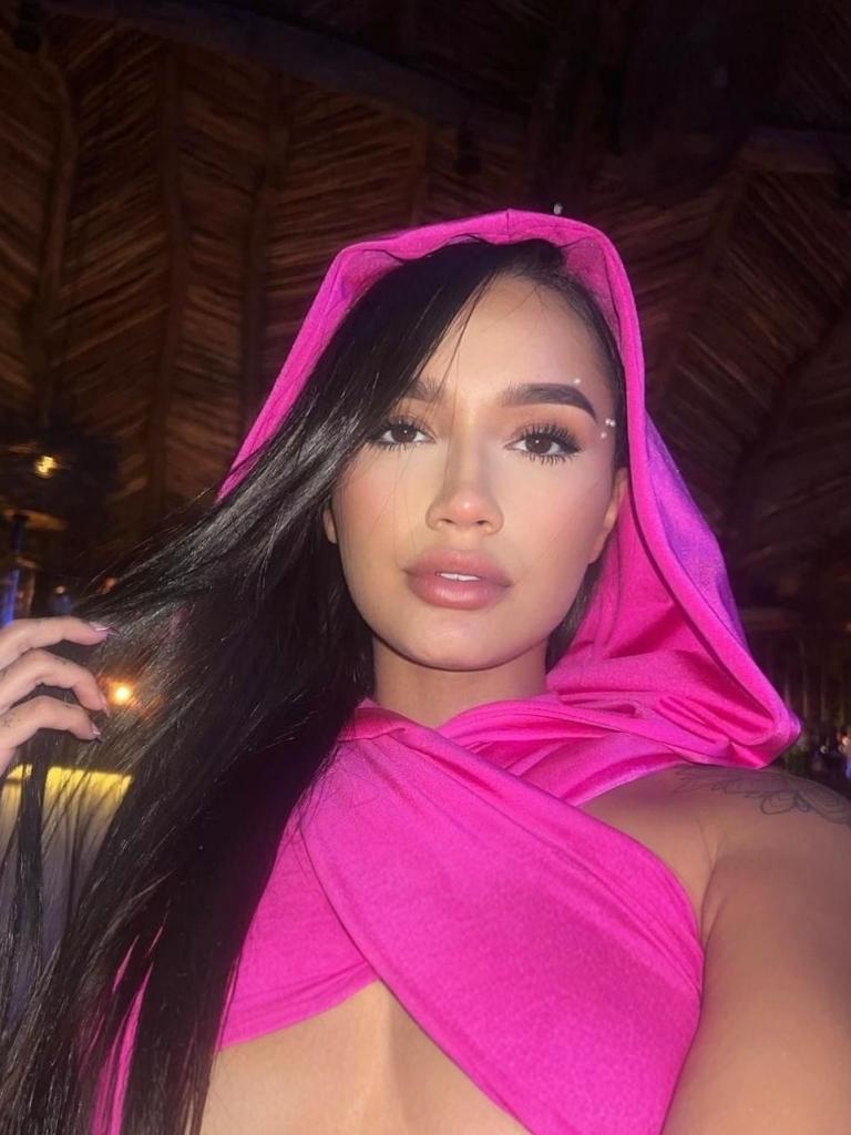 627292168: Chica busca chico en Barcelona