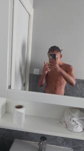 614476144: Chico busca chica en Madrid