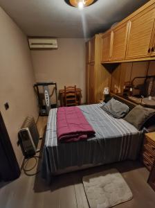 670043826: Chica busca chico en Tarragona