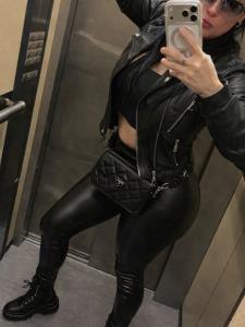 613944750: Chica busca chico en Málaga