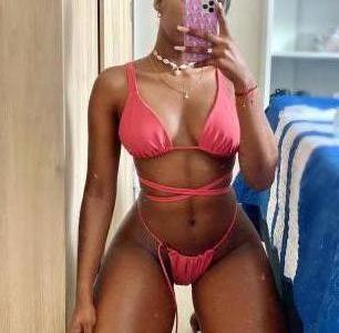 742059482: Chica busca chico en Tenerife