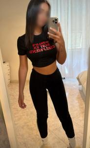 624475489: Chica busca chico en Barcelona