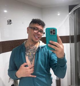 632541541: Chico busca chica en León