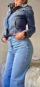 632990962: Chica busca chico en Almería