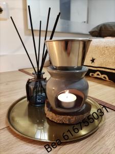 616755031: Chica busca chico en La Coruña