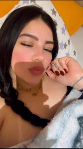 662938177: Chica busca chico en Barcelona