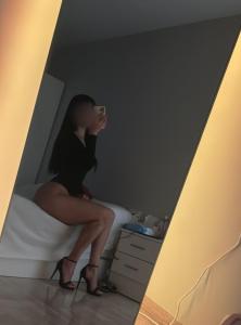 604110524: Chica busca chico en Granada