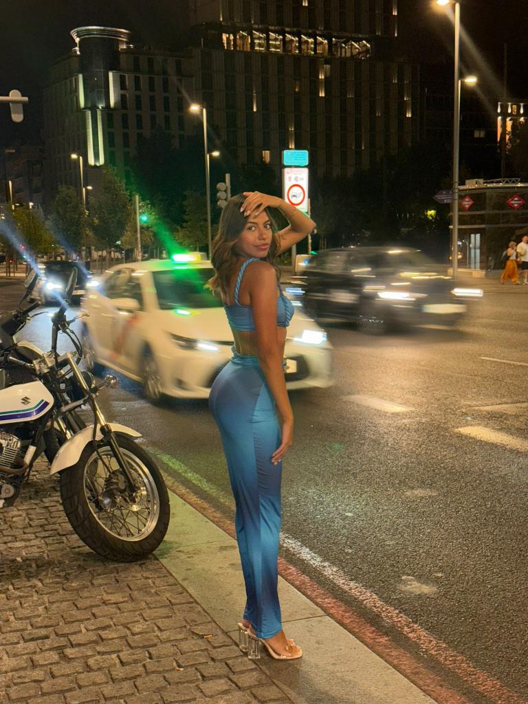 Chica busca chico en Sevilla: 