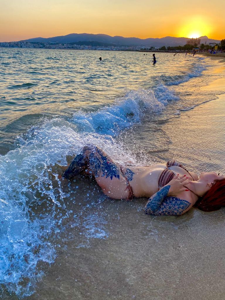 Chica busca chico en Mallorca: 