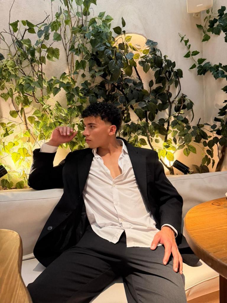 Chico busca chica en Málaga: 