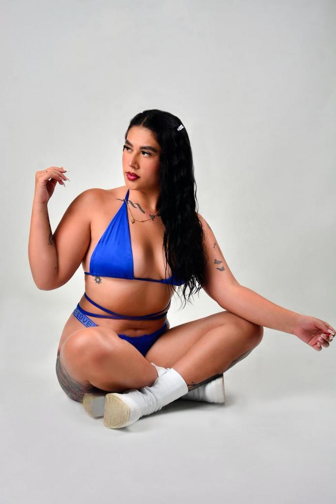 Chica busca chico en Ibiza: Chica busca chico