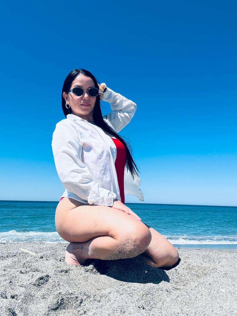 Chica busca chico en Cádiz: 