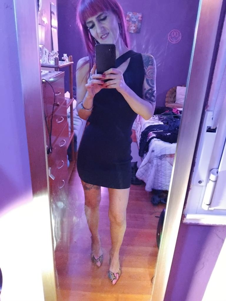 Chica busca chico en Asturias: 