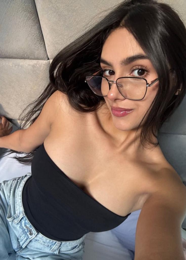 602421942: Chica busca chico en La Coruña