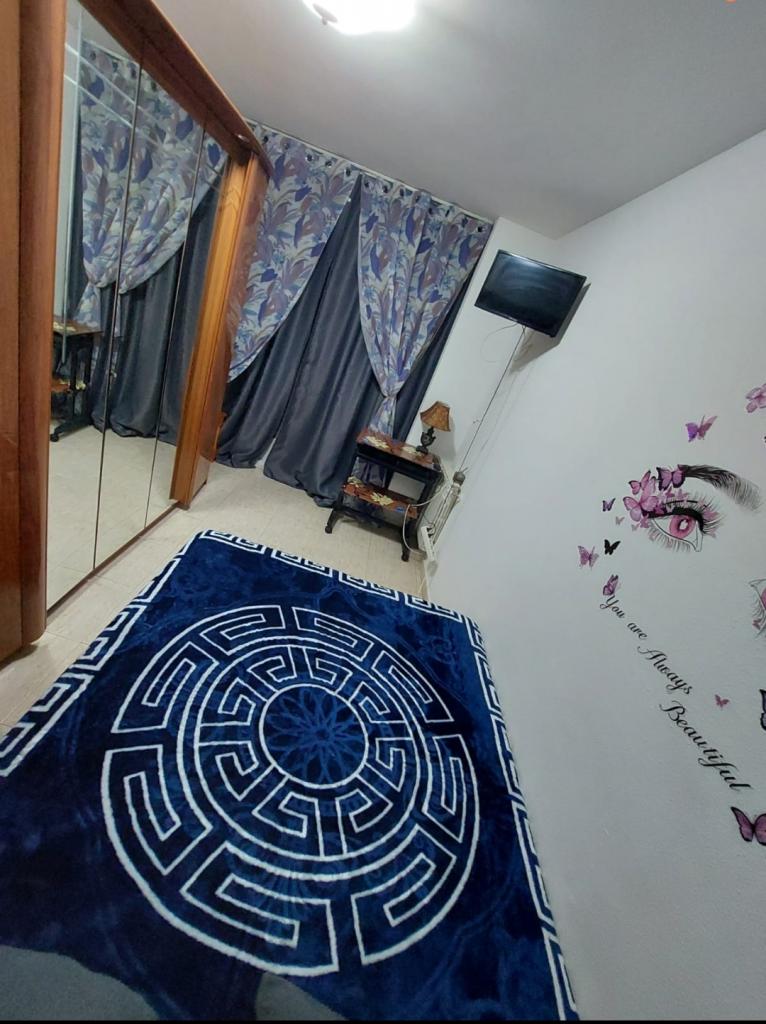 630886199: Chica busca chico en Lérida