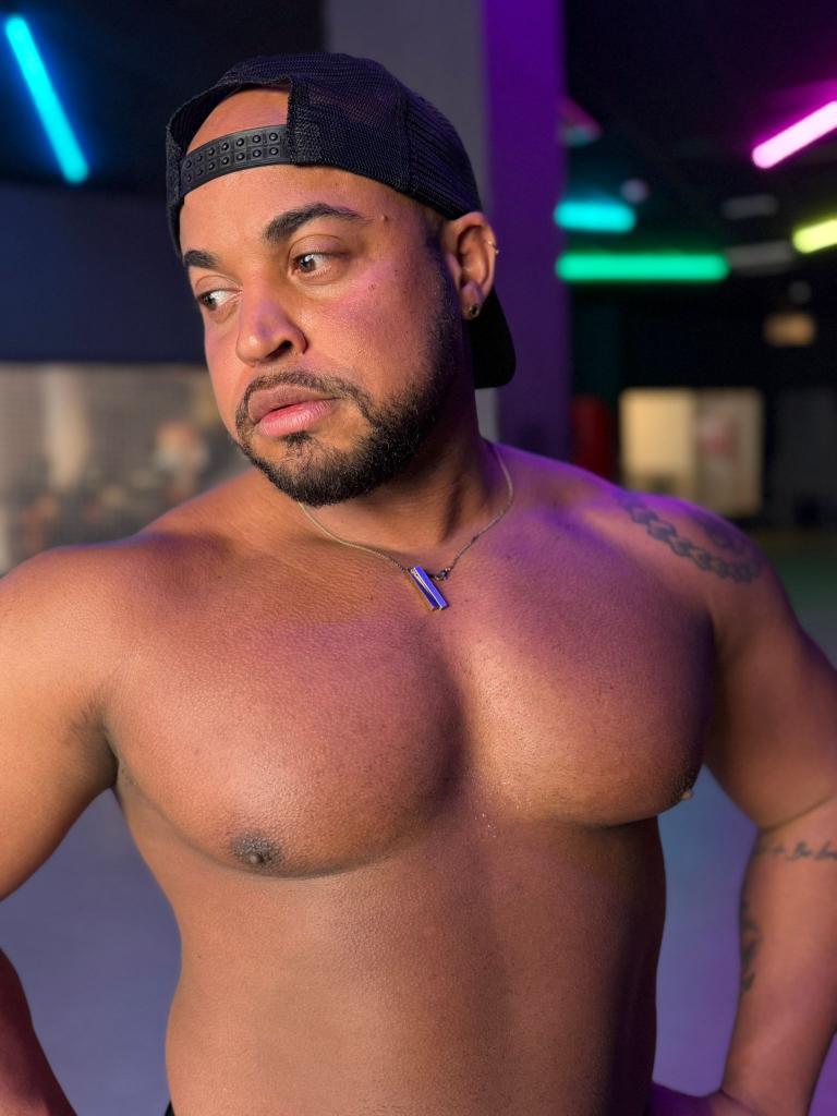 Chico busca chica en Madrid: 