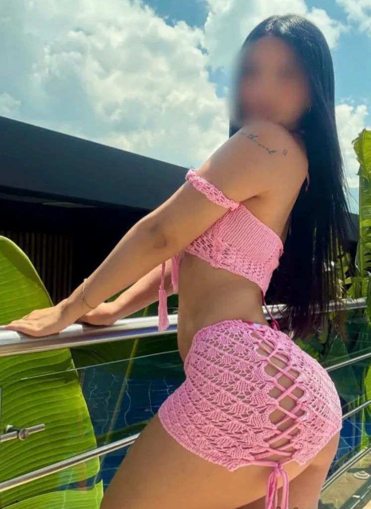 617109473: Chica busca chico en Murcia