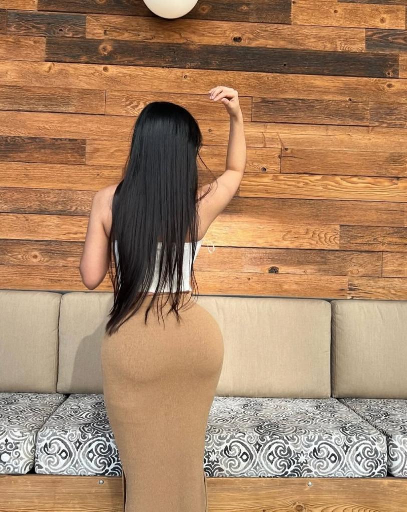 613930188: Chica busca chico en Barcelona