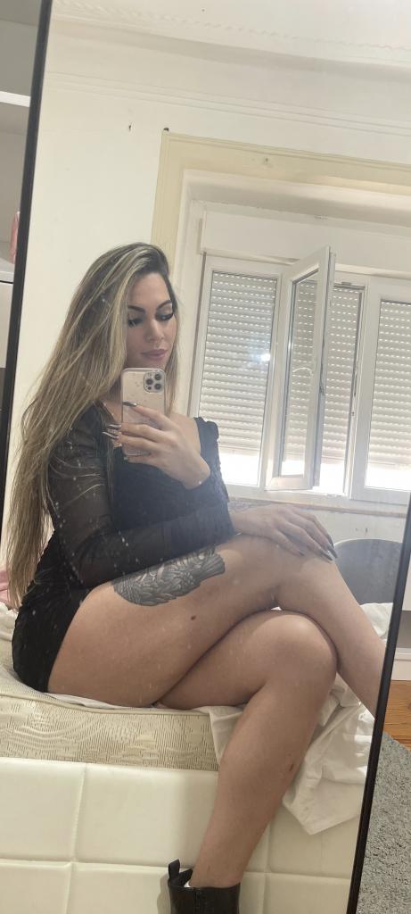 611214096: Transexual en Pontevedra