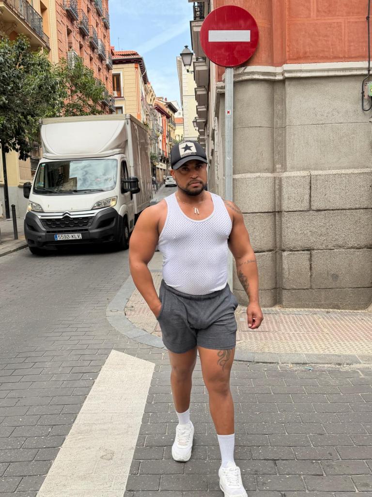 613251161: Chico busca chica en Madrid