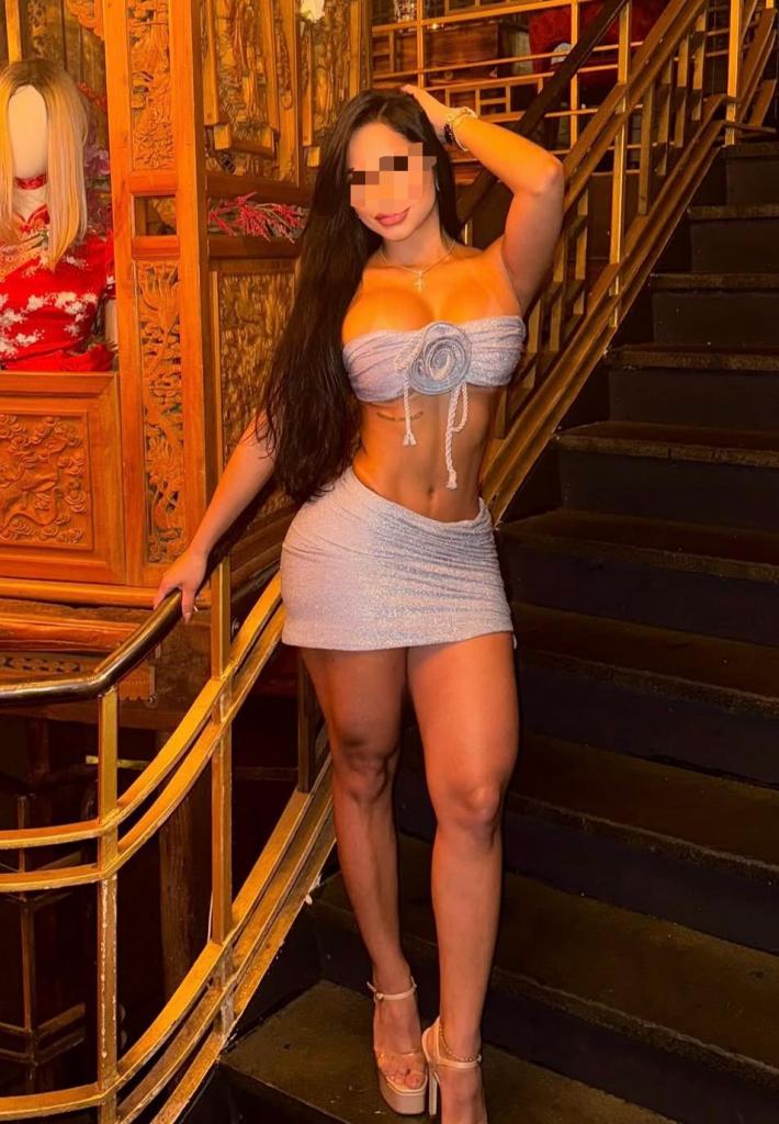 Chica busca chico en Menorca: 