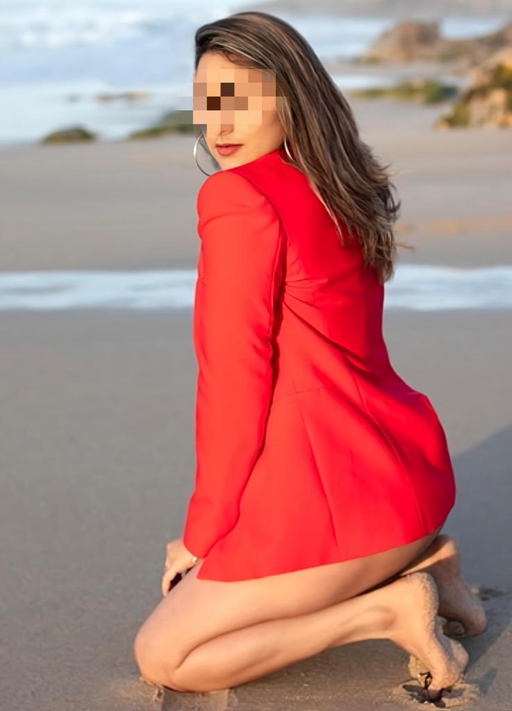 632695204: Chica busca chico en Pontevedra