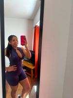 641079140: Chica busca chico en León