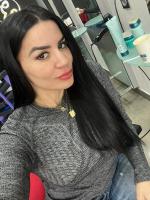 613896145: Chica busca chico en Madrid