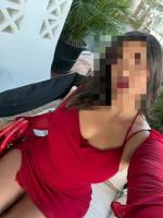 672558507: Chica busca chico en Barcelona