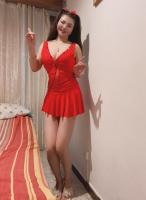 653419473: Chica busca chico en Barcelona