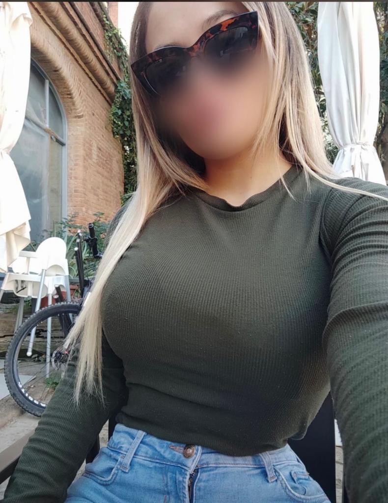 631399277: Chica busca chico en Pontevedra