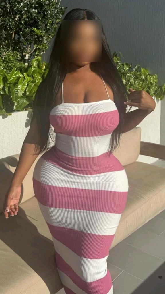 742048928: Chica busca chico en Málaga