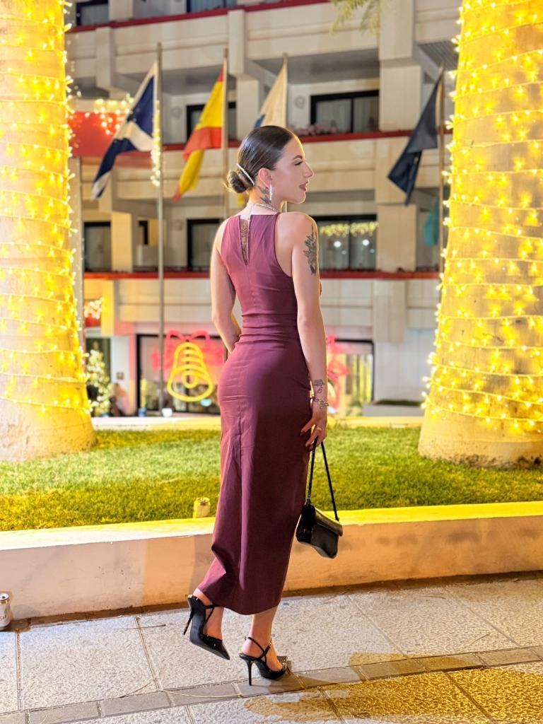 607192497: Chica busca chico en Tenerife