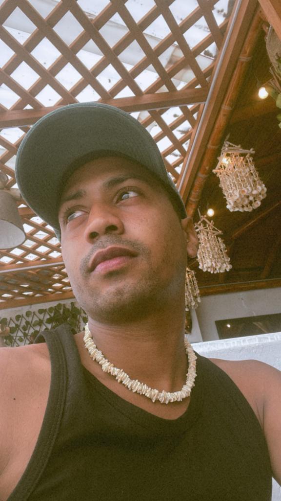 Chico busca chica en Málaga: 