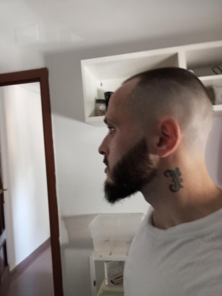 666850145: Chico busca chica en Sevilla