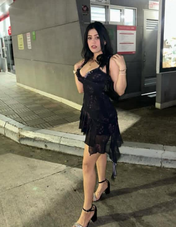 641320850: Chica busca chico en Sevilla