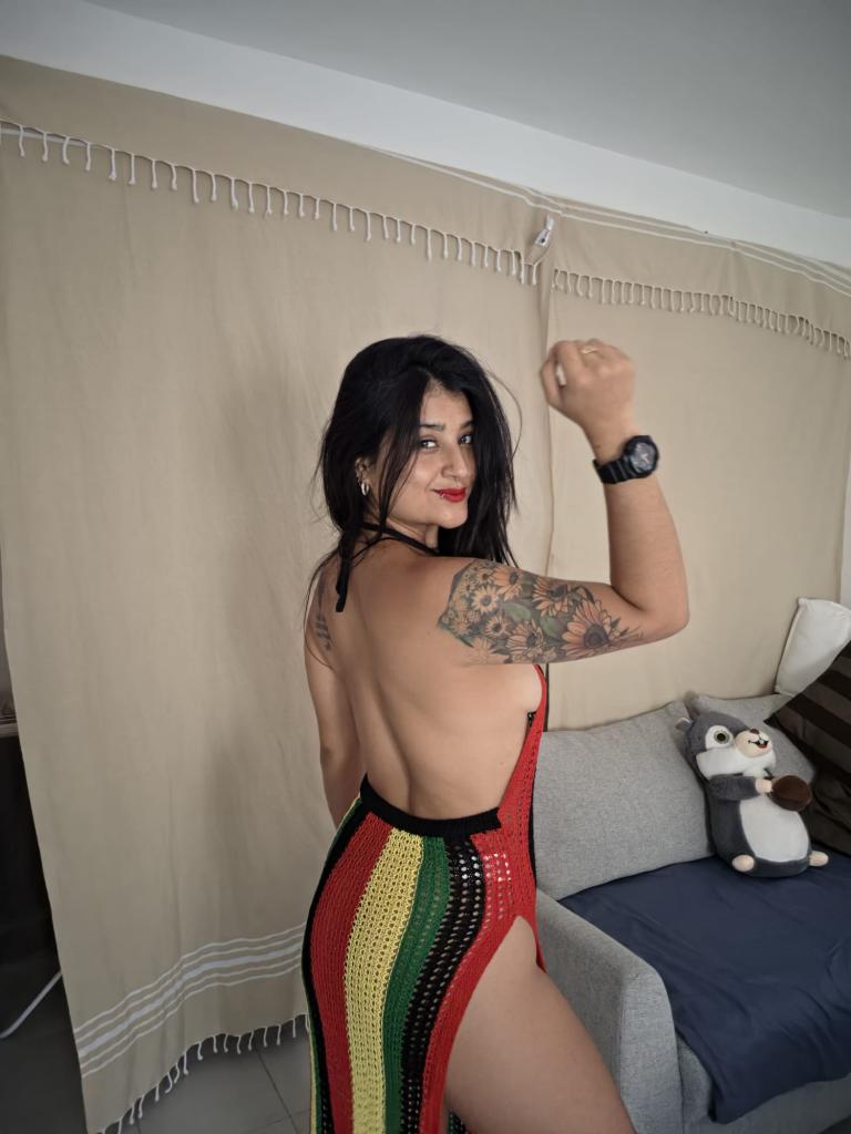 648648945: Chica busca chico en Pontevedra