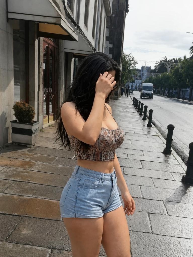 672519436: Chica busca chico en La Coruña