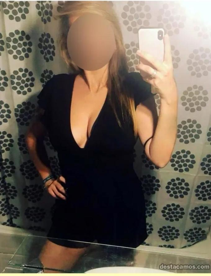 614456769: Chica busca chico en La Coruña