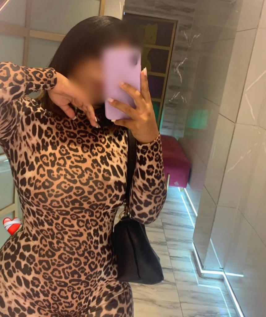 612427363: Chica busca chico en Orense