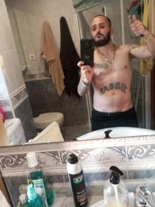 666850145: Chico busca chica en Sevilla