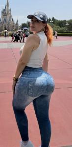 641967502: Chica busca chico en Guadalajara