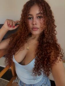 643650086: Chica busca chico en Barcelona