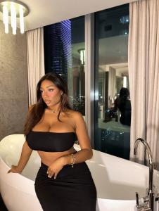 745016499: Chica busca chico en Murcia