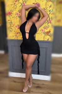 647334146: Chica busca chico en La Coruña